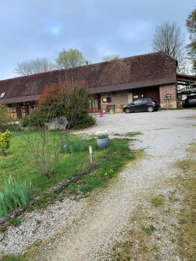 La Ferme D'Aristide Bed & Breakfast Saillenard Екстериор снимка