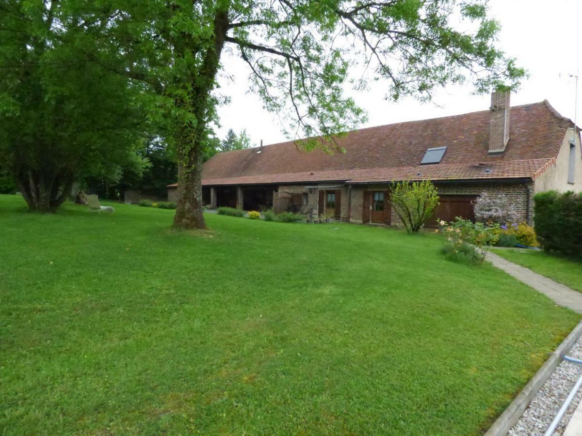 La Ferme D'Aristide Bed & Breakfast Saillenard Екстериор снимка